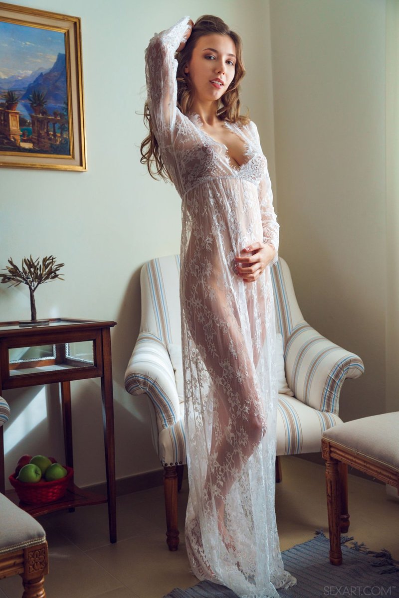 Марина, 22 года, 0 размер груди